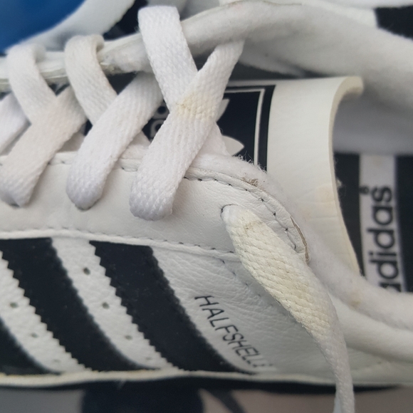 Adidas Originals Halfshell low top shoes - Picture 3 of 9